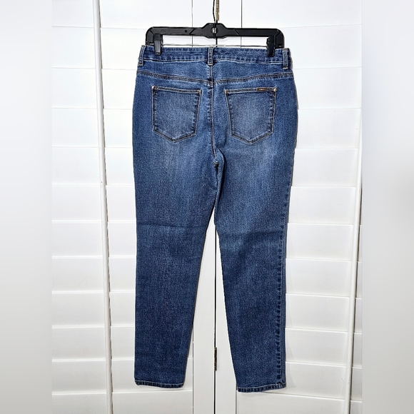 CHICO'S "SO SLIMMING GIRLFRIEND ANKLE" JEANS - Picture 2 of 15